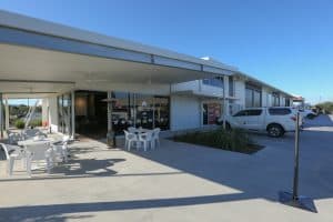 1/1 Hawkins Crescent, Bundamba QLD 4304-parking area