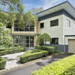 12/2404 Logan Road, Eight Mile Plains QLD 4113- building outside view 3