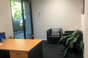 2 Collene Grove, Springwood QLD 4127- waiting area