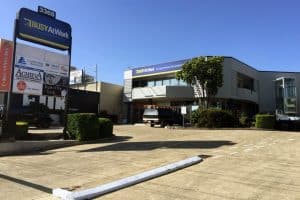3368 Pacific Highway, Springwood QLD 4127-building view