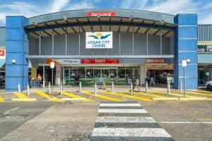 90/2 Wembley Road, Logan Central QLD 4114-outside view